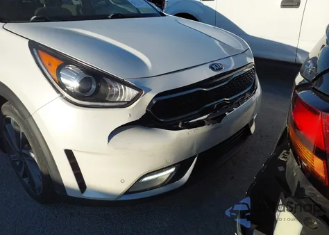 2017 Kia Niro Touring z USA, uszkodzony, nr VIN KNDCE3LC3H5089566